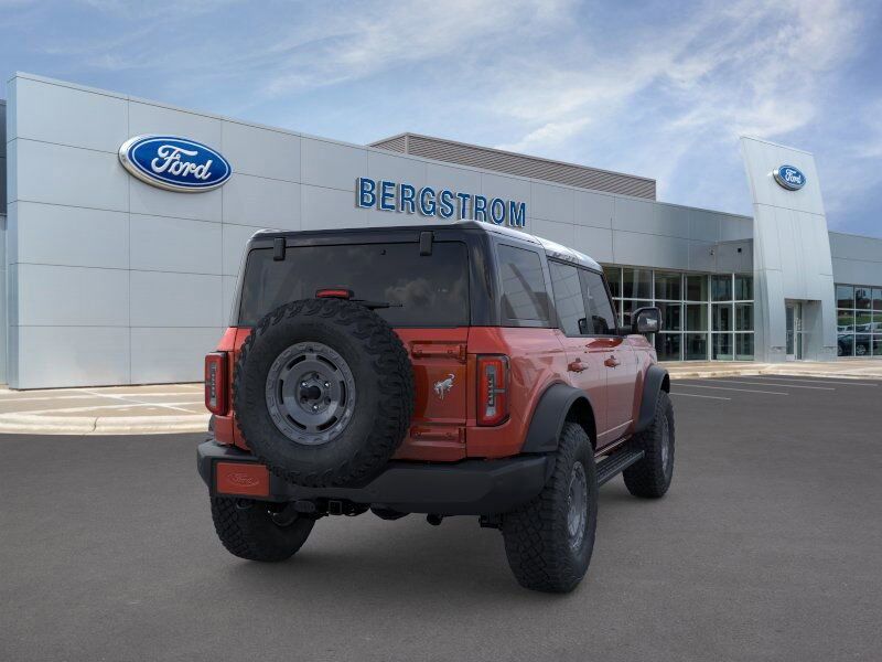 2024 Ford Bronco Outer Banks Green Bay WI