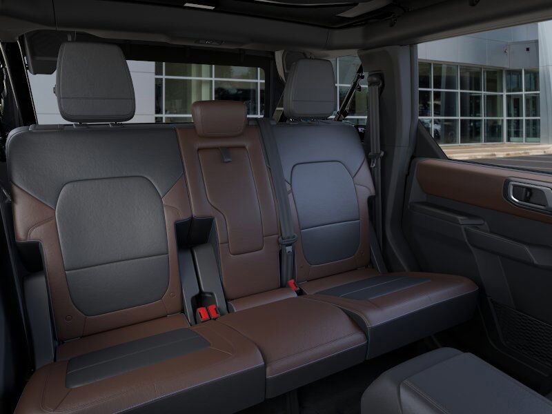 2024 Ford Bronco Outer Banks Green Bay WI