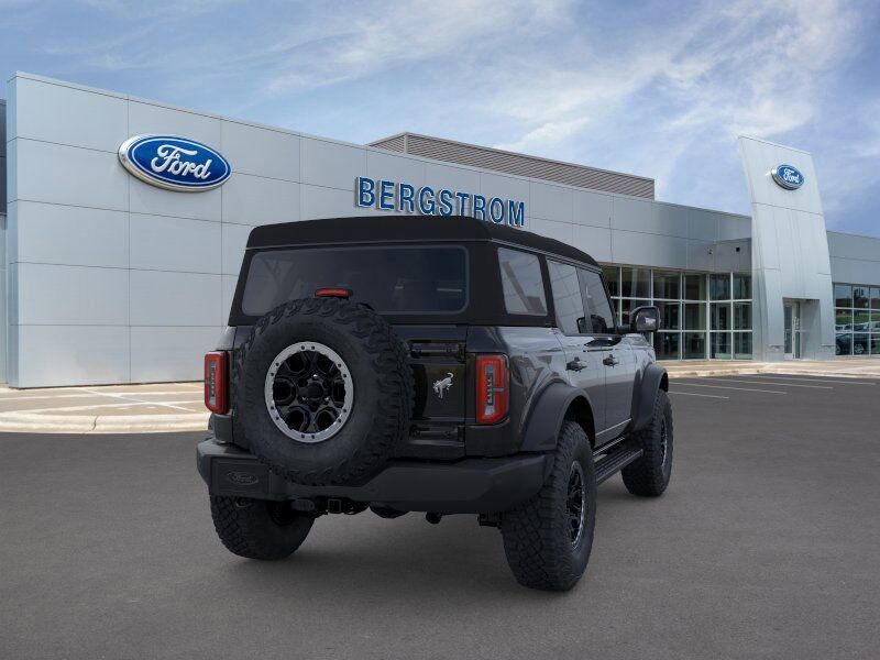 2024 Ford Bronco Outer Banks Green Bay WI