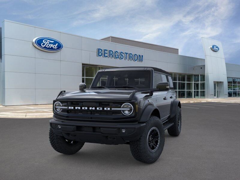 2024 Ford Bronco Outer Banks Green Bay WI