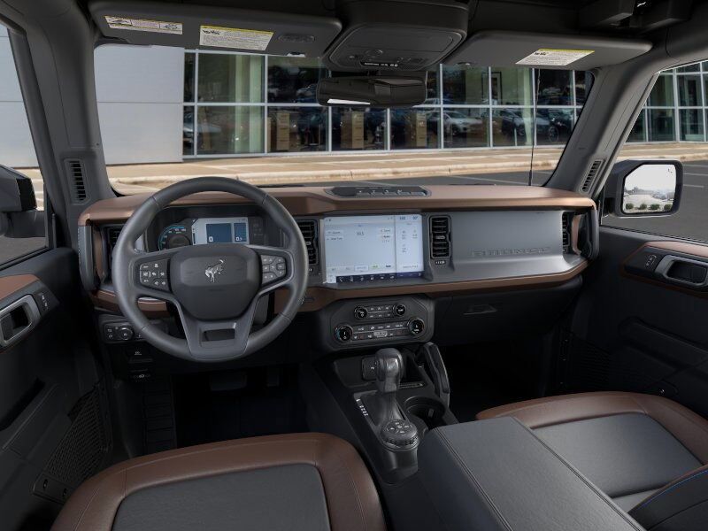 2024 Ford Bronco Outer Banks Green Bay WI