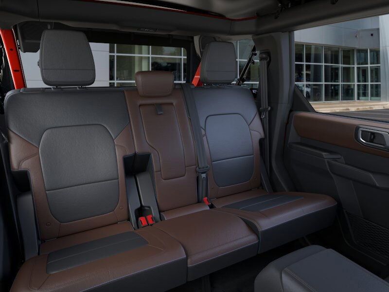 2024 Ford Bronco Outer Banks Green Bay WI