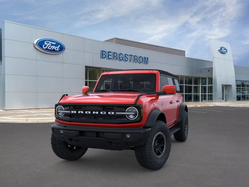 2024 Ford Bronco Outer Banks Green Bay WI