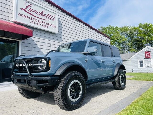 2024 Ford Bronco Outer Banks