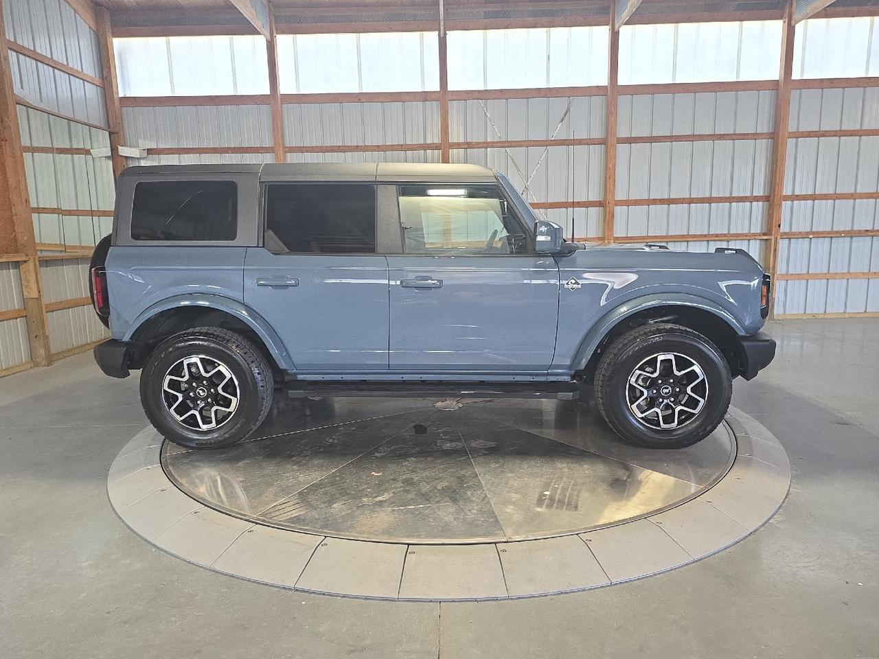 2024 Ford Bronco Outer Banks Sand Lake NY