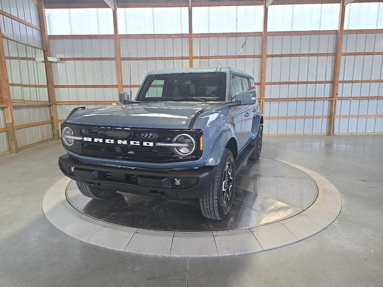 2024 Ford Bronco Outer Banks Sand Lake NY