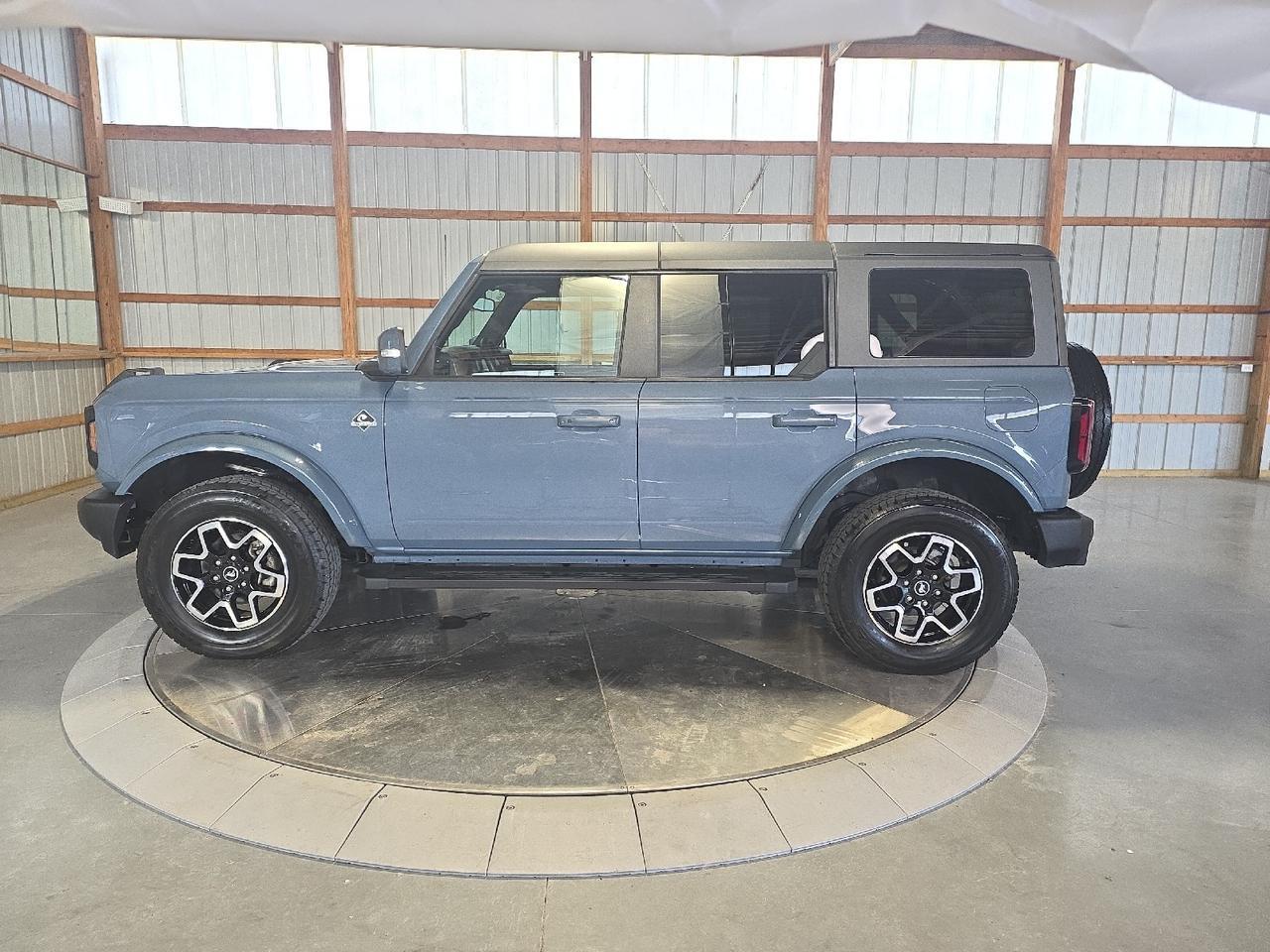 2024 Ford Bronco Outer Banks Sand Lake NY
