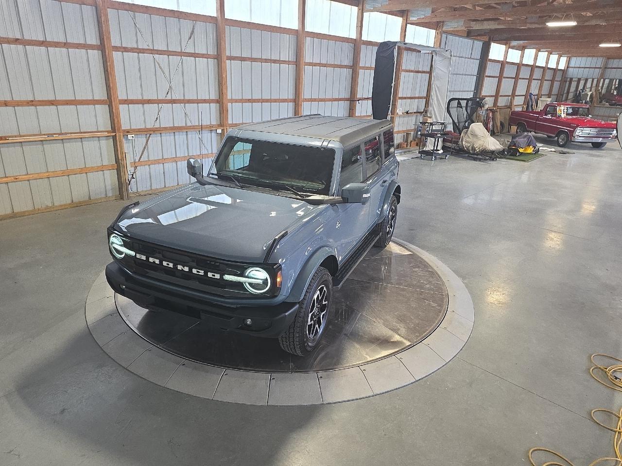 2024 Ford Bronco Outer Banks Sand Lake NY