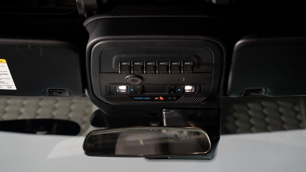 2024 Ford Bronco SO FLO CUSTOMS / Big Bend/ 40 wheels/ Diamond stich leather Franklin TN