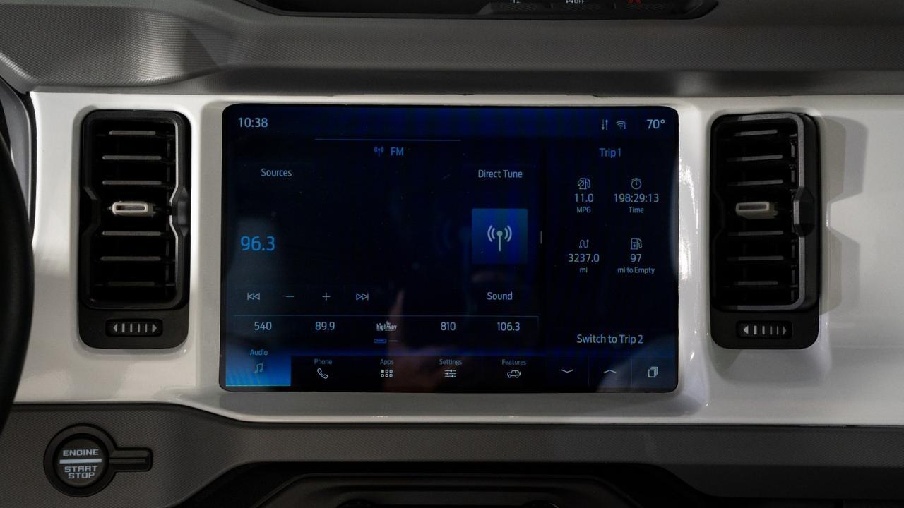 2024 Ford Bronco SO FLO CUSTOMS / Big Bend/ 40 wheels/ Diamond stich leather Franklin TN