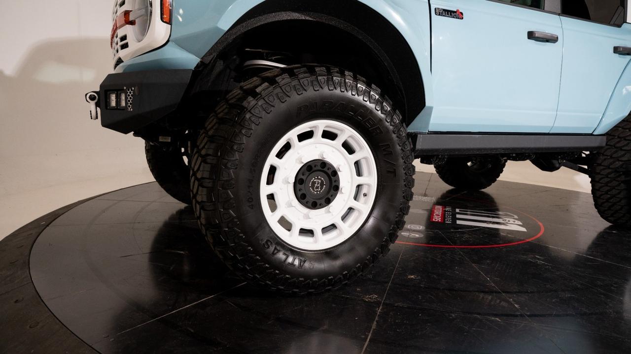 2024 Ford Bronco SO FLO CUSTOMS / Big Bend/ 40 wheels/ Diamond stich leather Franklin TN