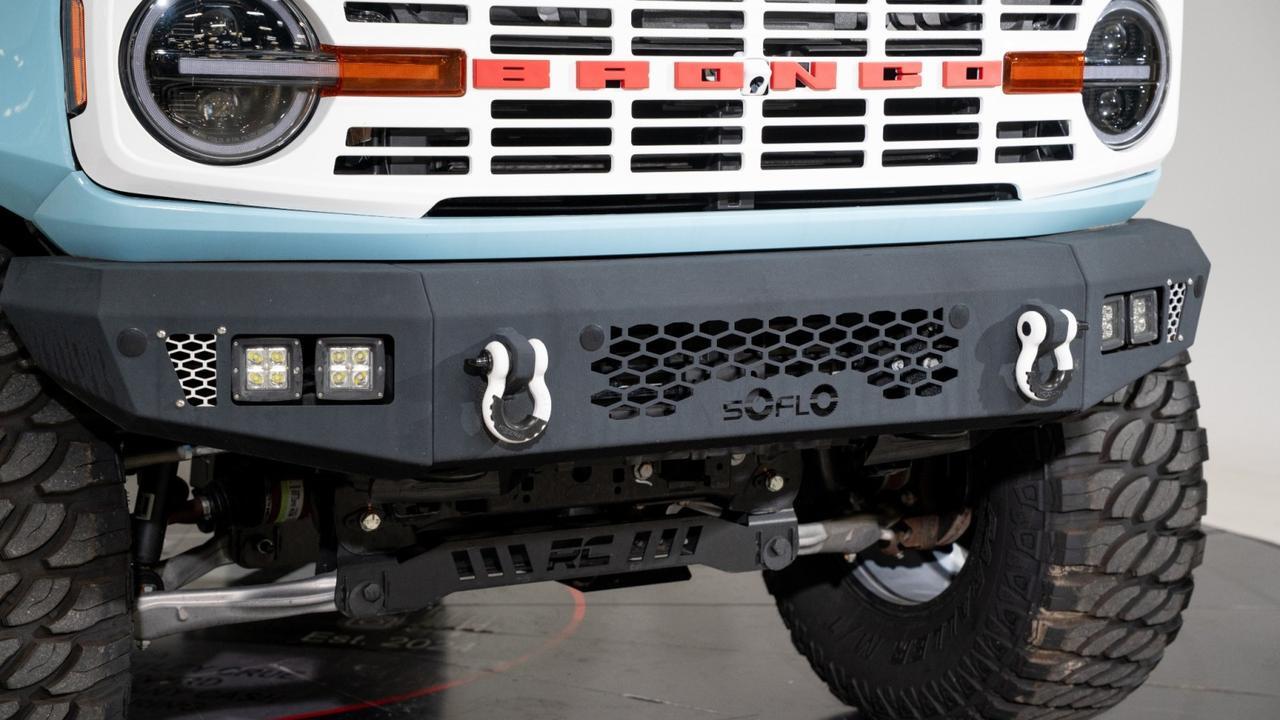 2024 Ford Bronco SO FLO CUSTOMS / Big Bend/ 40 wheels/ Diamond stich leather Franklin TN