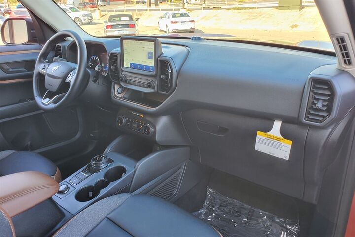 2024 Ford Bronco Sport Outer Banks  TX