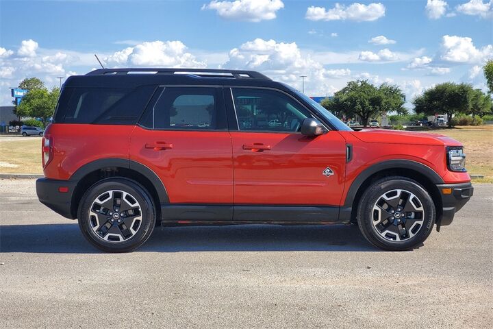 2024 Ford Bronco Sport Outer Banks  TX