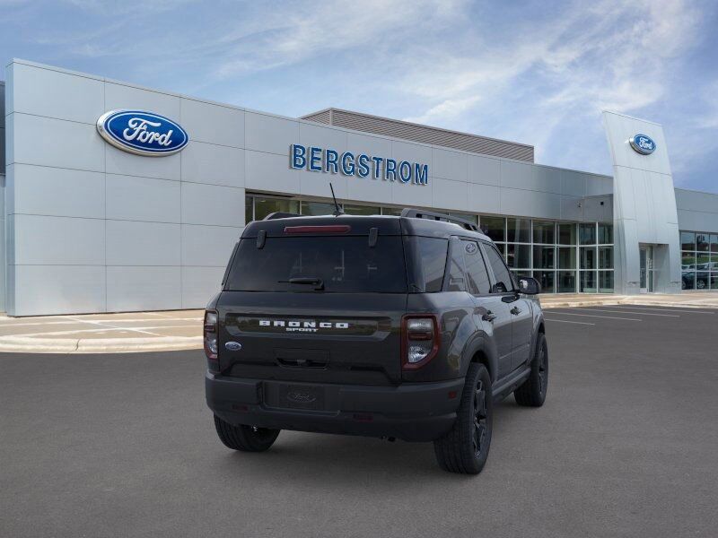2024 Ford Bronco Sport Outer Banks Green Bay WI