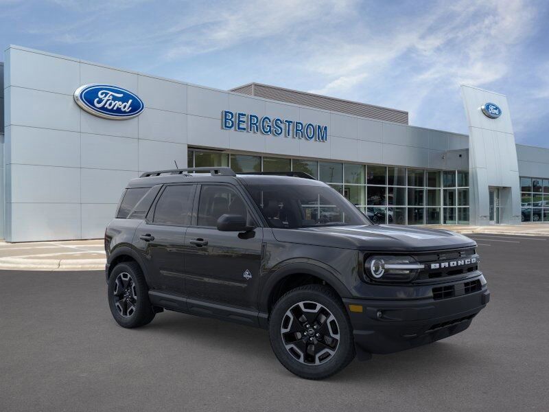 2024 Ford Bronco Sport Outer Banks Green Bay WI