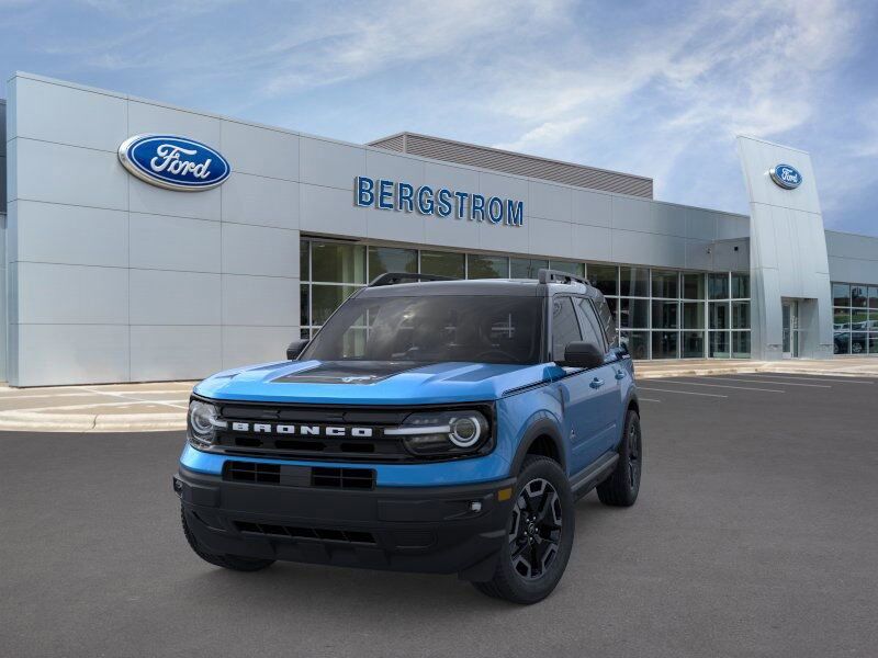 2024 Ford Bronco Sport Outer Banks Green Bay WI