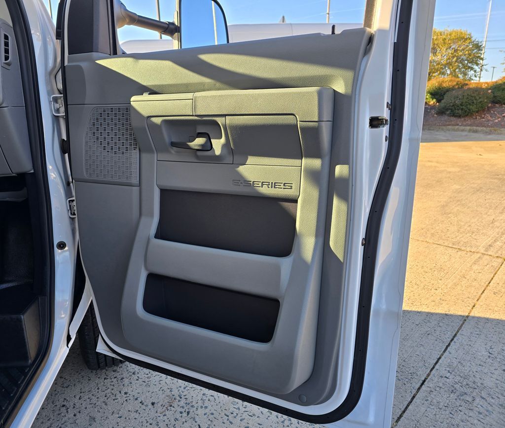 2024 Ford E-350SD Base Concord NC