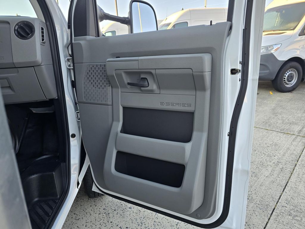 2024 Ford E-350SD Base Concord NC