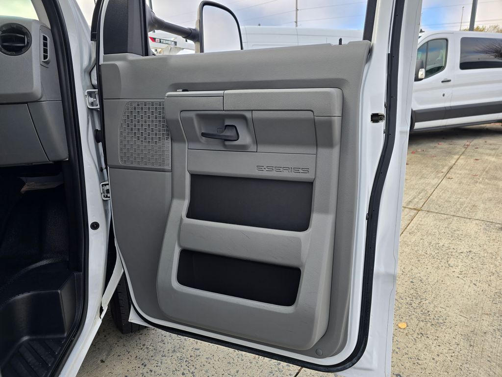 2024 Ford E-350SD Base Concord NC