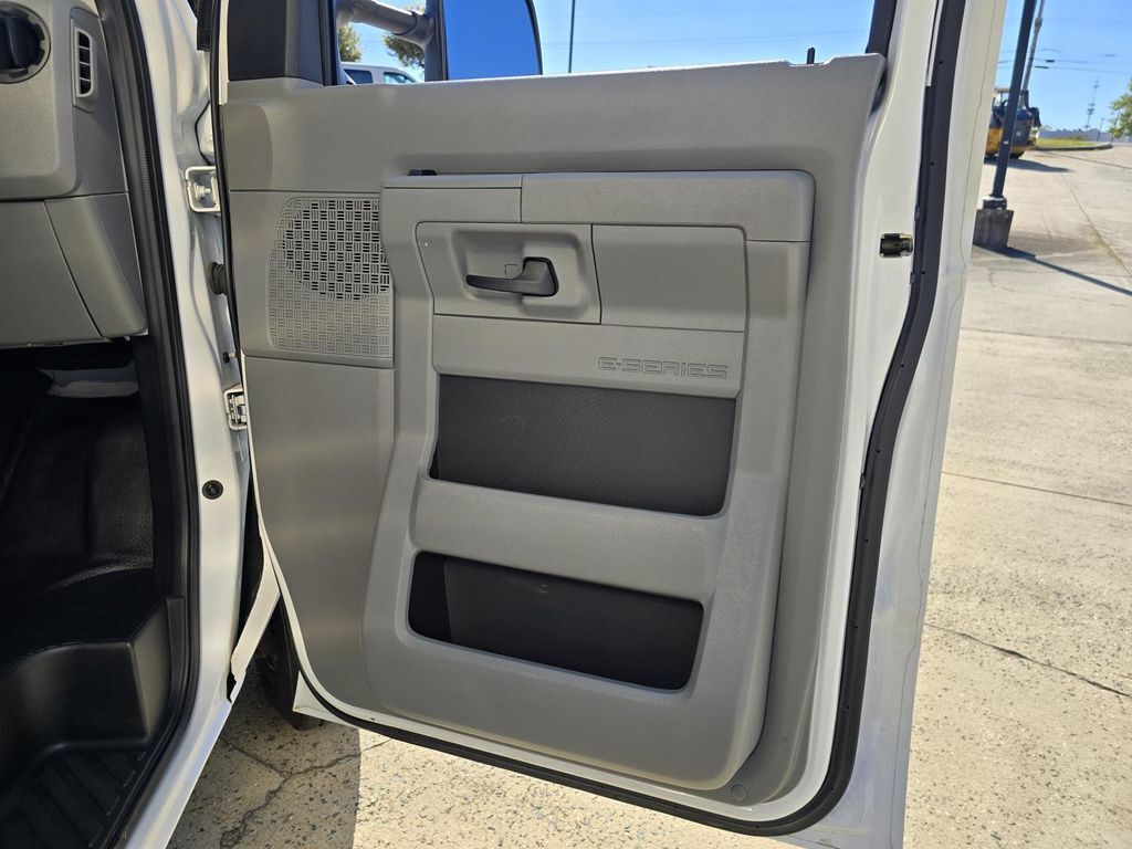 2024 Ford E-350SD Base Concord NC