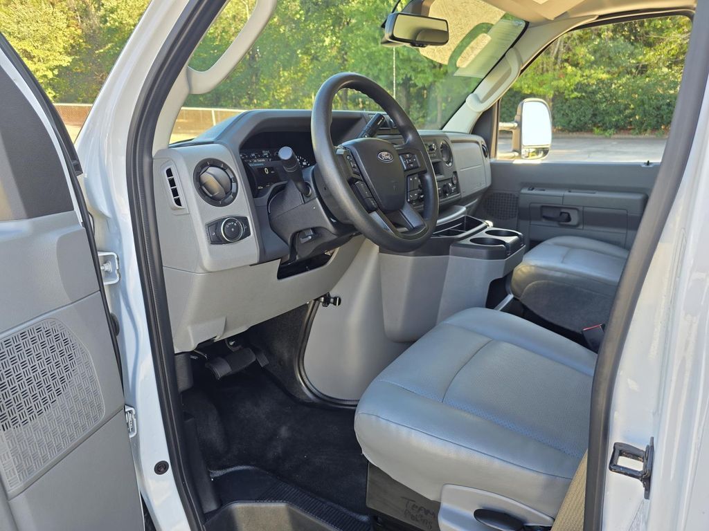 2024 Ford E-350SD Base Concord NC