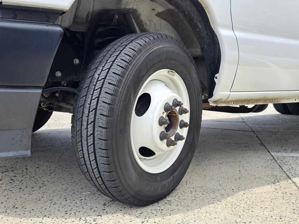 2024 Ford E-350SD Base Concord NC