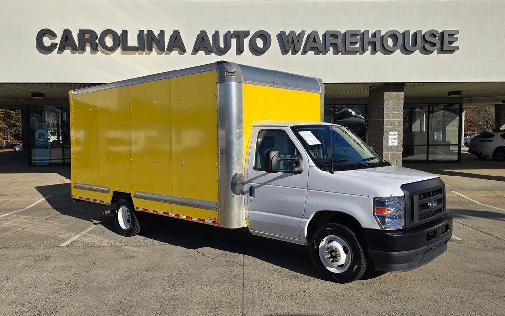 2024 Ford E-350SD Base DRW 16ft Box W/Roll-Up Door and Pull- Out Ramp Concord NC
