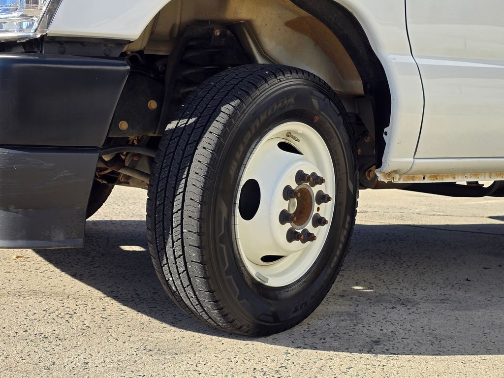 2024 Ford E-350SD Base Concord NC