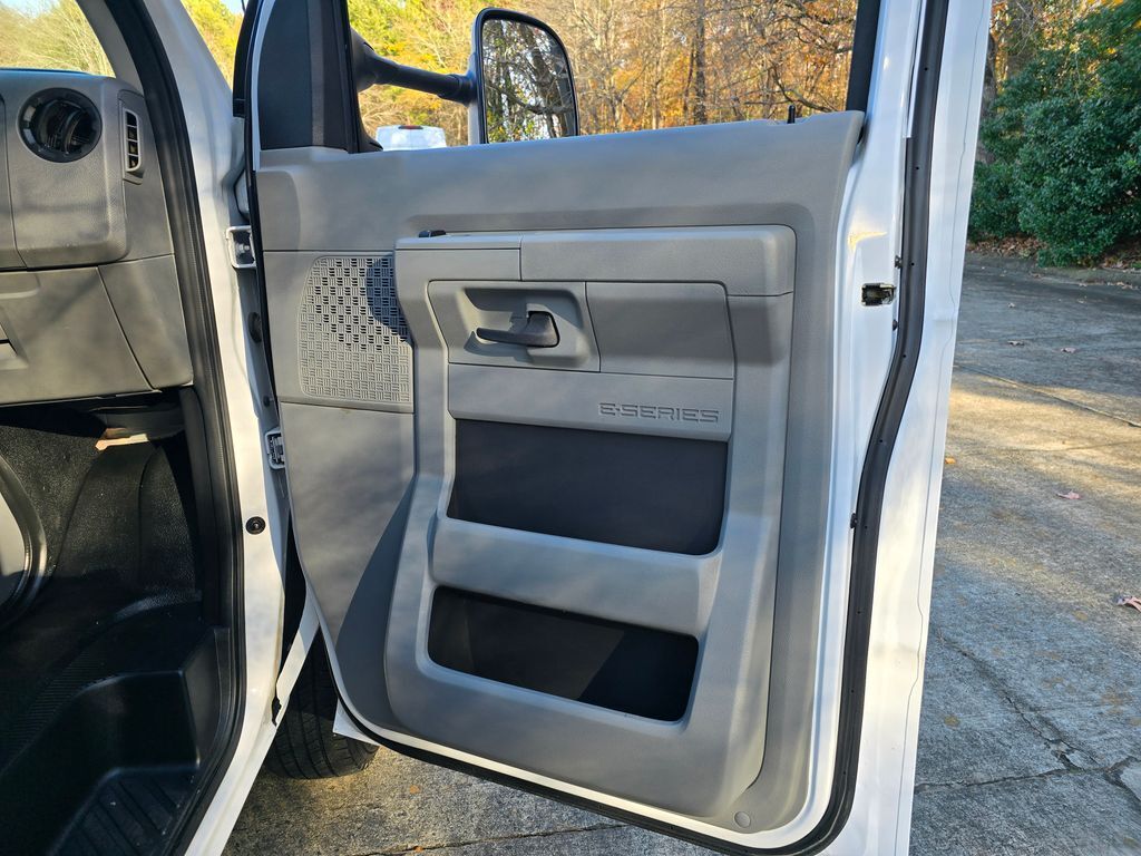 2024 Ford E-350SD Base Concord NC