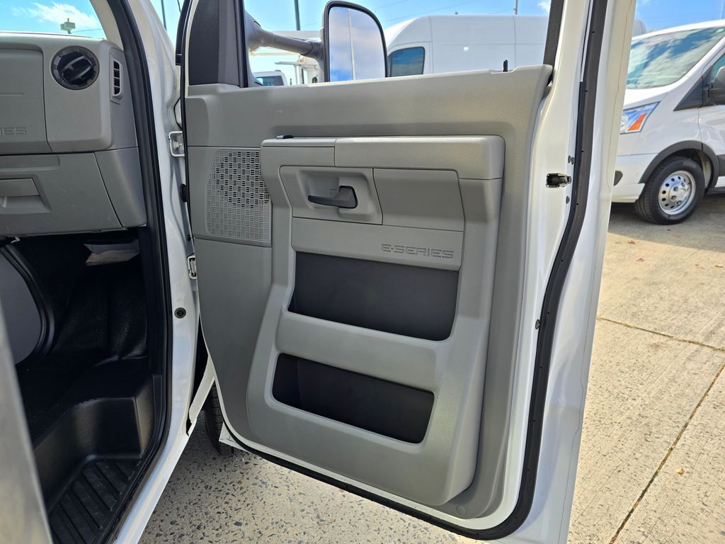 2024 Ford E-350SD Base Concord NC