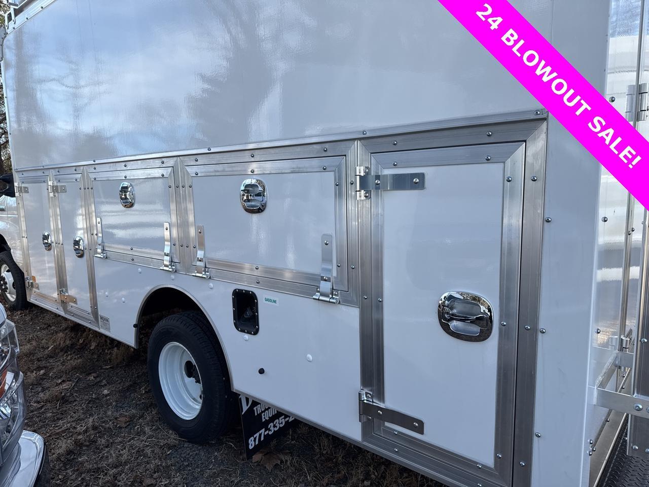 2024 Ford E-450SD Base Warrenton VA