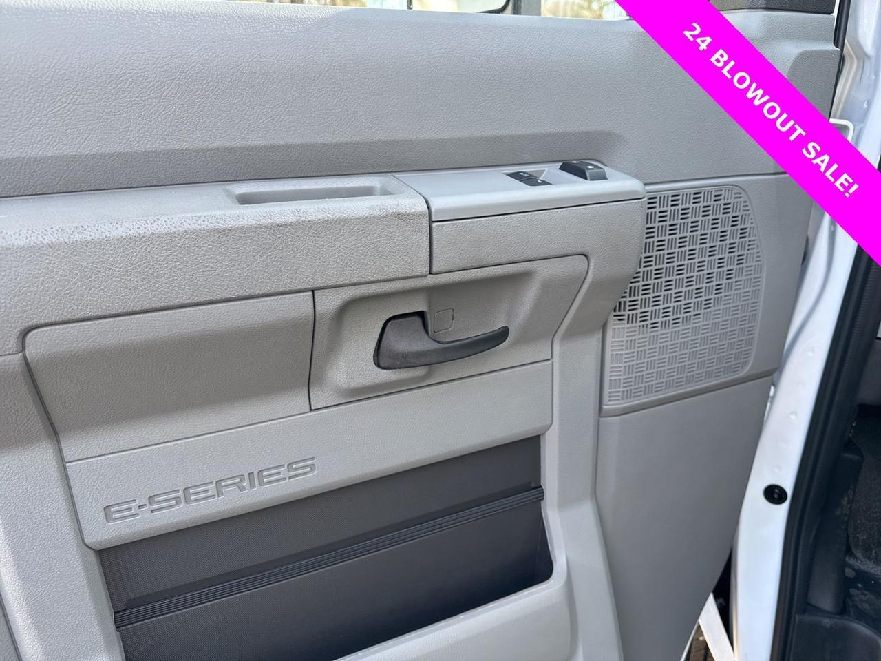 2024 Ford E-450SD Base Warrenton VA