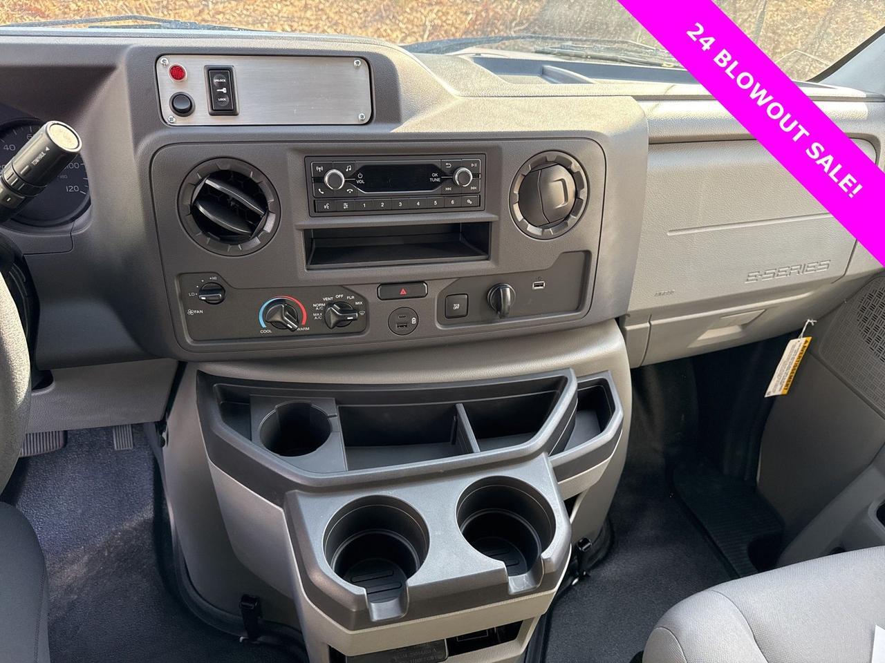 2024 Ford E-450SD Base Warrenton VA
