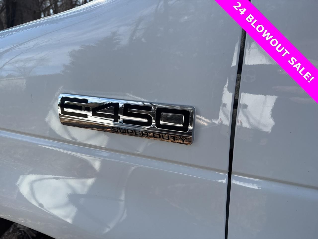 2024 Ford E-450SD Base Warrenton VA