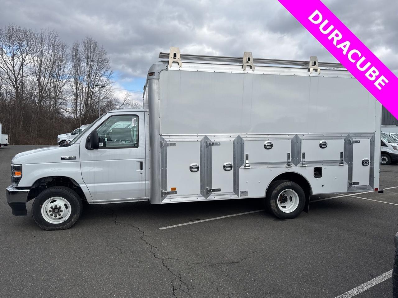 2024 Ford E-450SD Base Warrenton VA