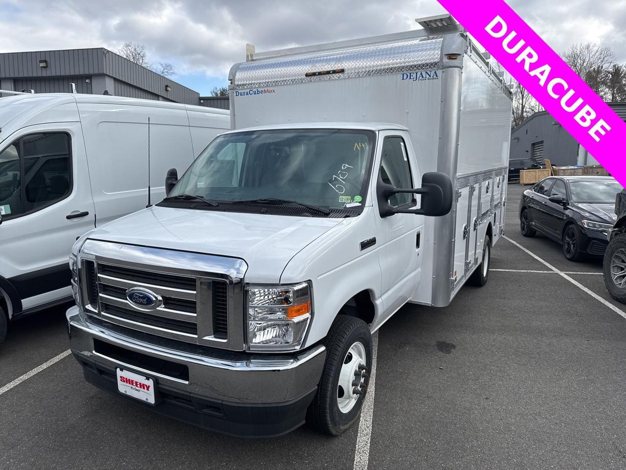 2024 Ford E-450SD Base Warrenton VA