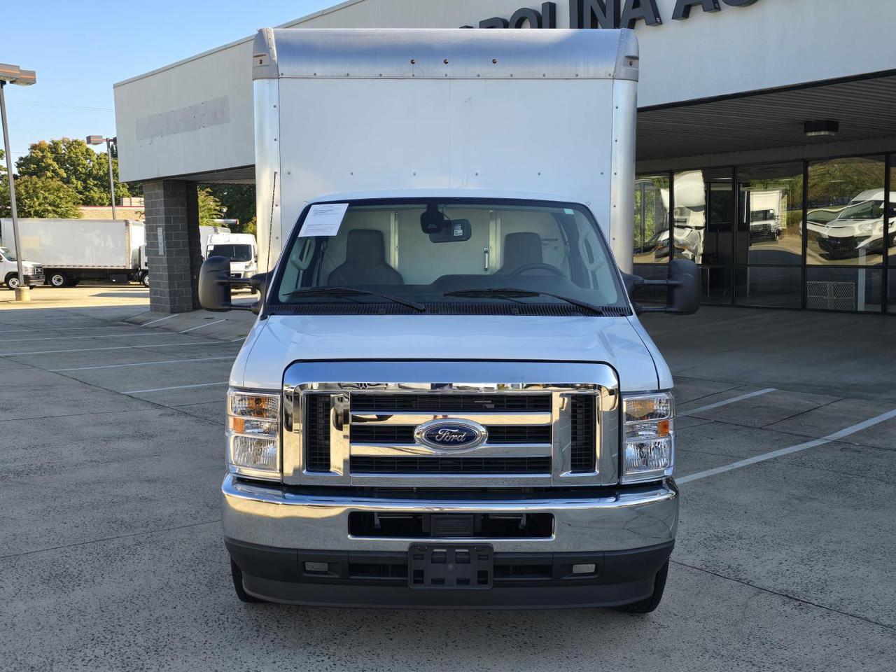 2024 Ford E-Series Cutaway E-350 DRW 16FT Box W/Maxon 1,600lb Liftgate and Roll-Up Door Concord NC
