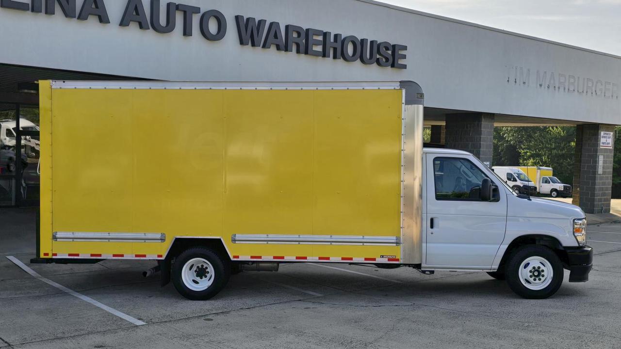 2024 Ford E-Series Cutaway E-350 DRW 16FT Box W/Roll-Up Door and Pull-Out Ramp Concord NC