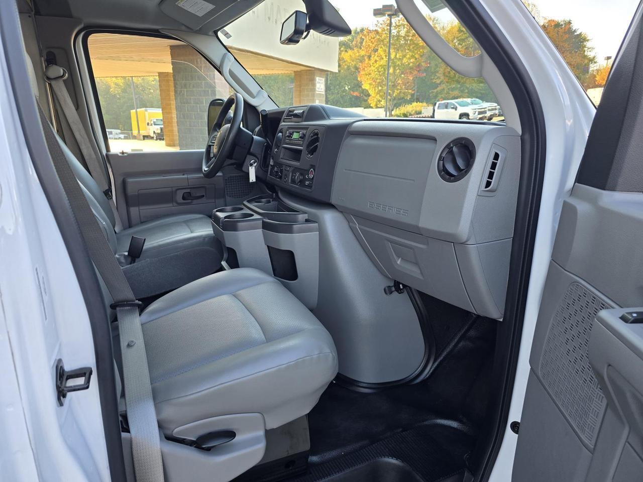 2024 Ford E-Series Cutaway E-350 DRW 16FT Box W/Roll-Up Door and Pull-Out Ramp Concord NC