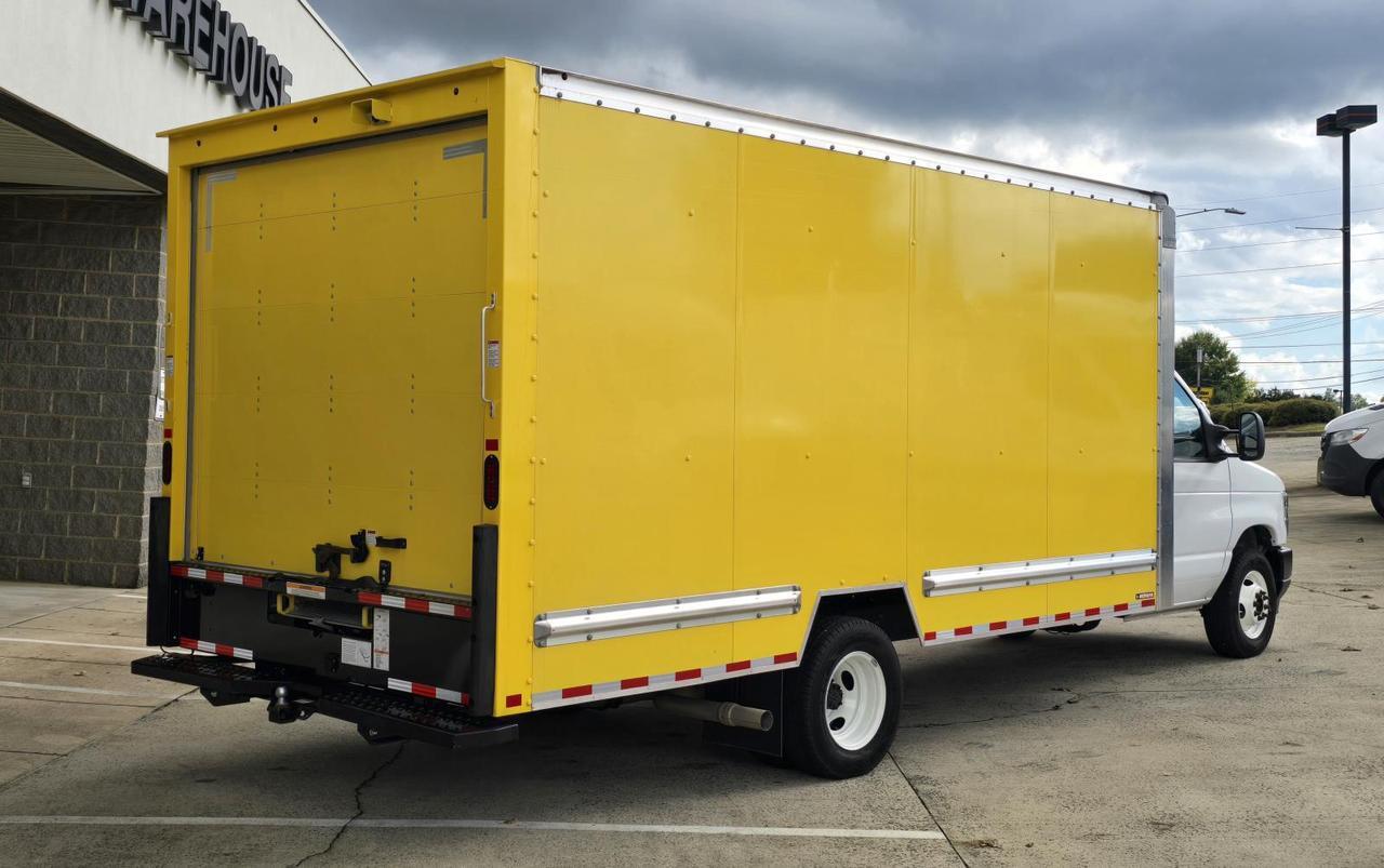 2024 Ford E-Series Cutaway E-350 DRW 16FT Box W/Roll-Up Door and Pull-Out Ramp Concord NC