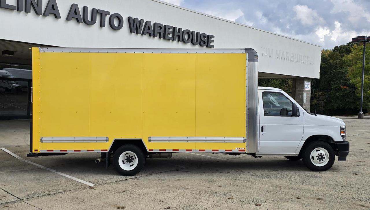 2024 Ford E-Series Cutaway E-350 DRW 16FT Box W/Roll-Up Door and Pull-Out Ramp Concord NC