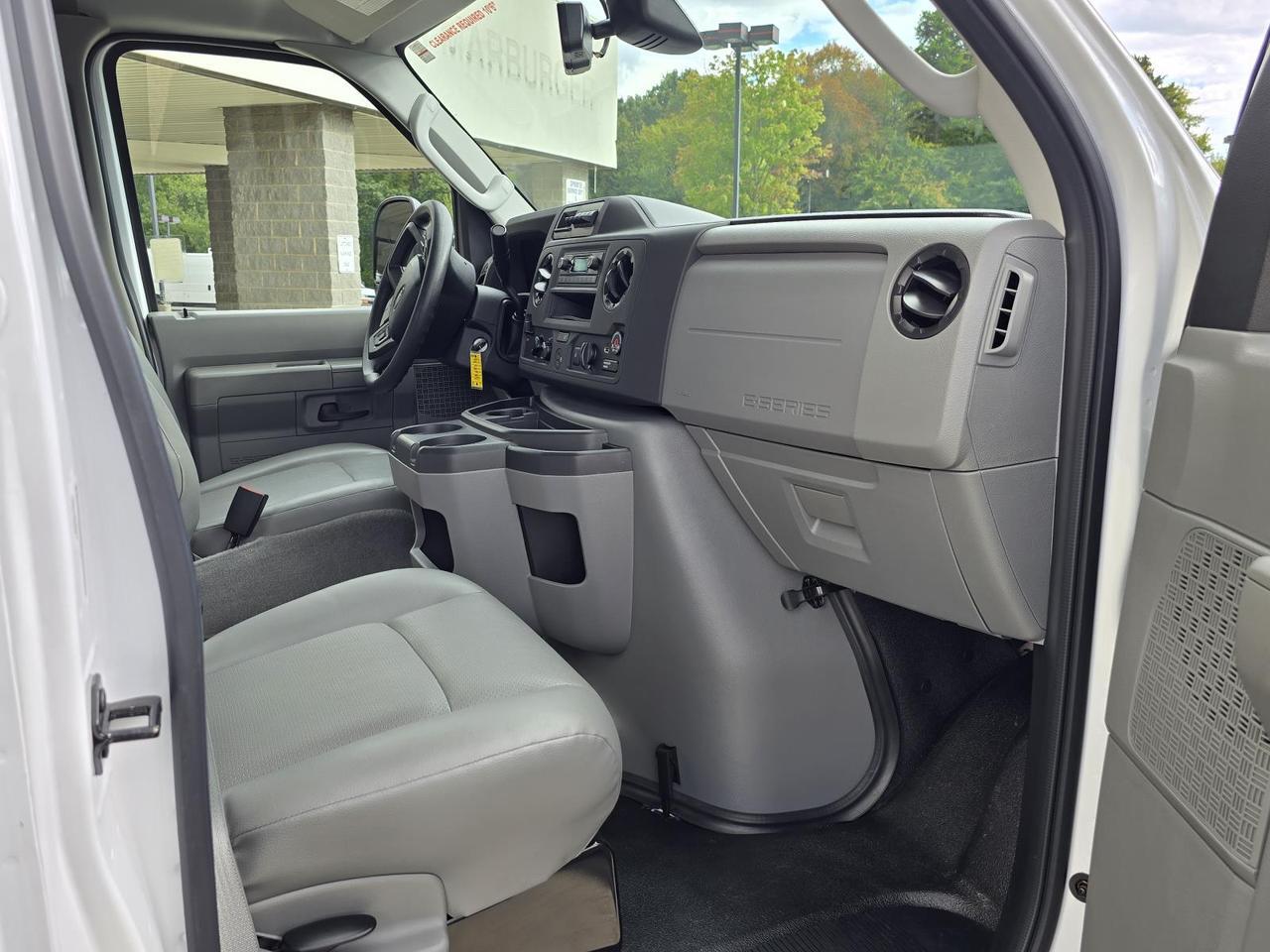 2024 Ford E-Series Cutaway E-350 DRW 16FT Box W/Roll-Up Door and Pull-Out Ramp Concord NC