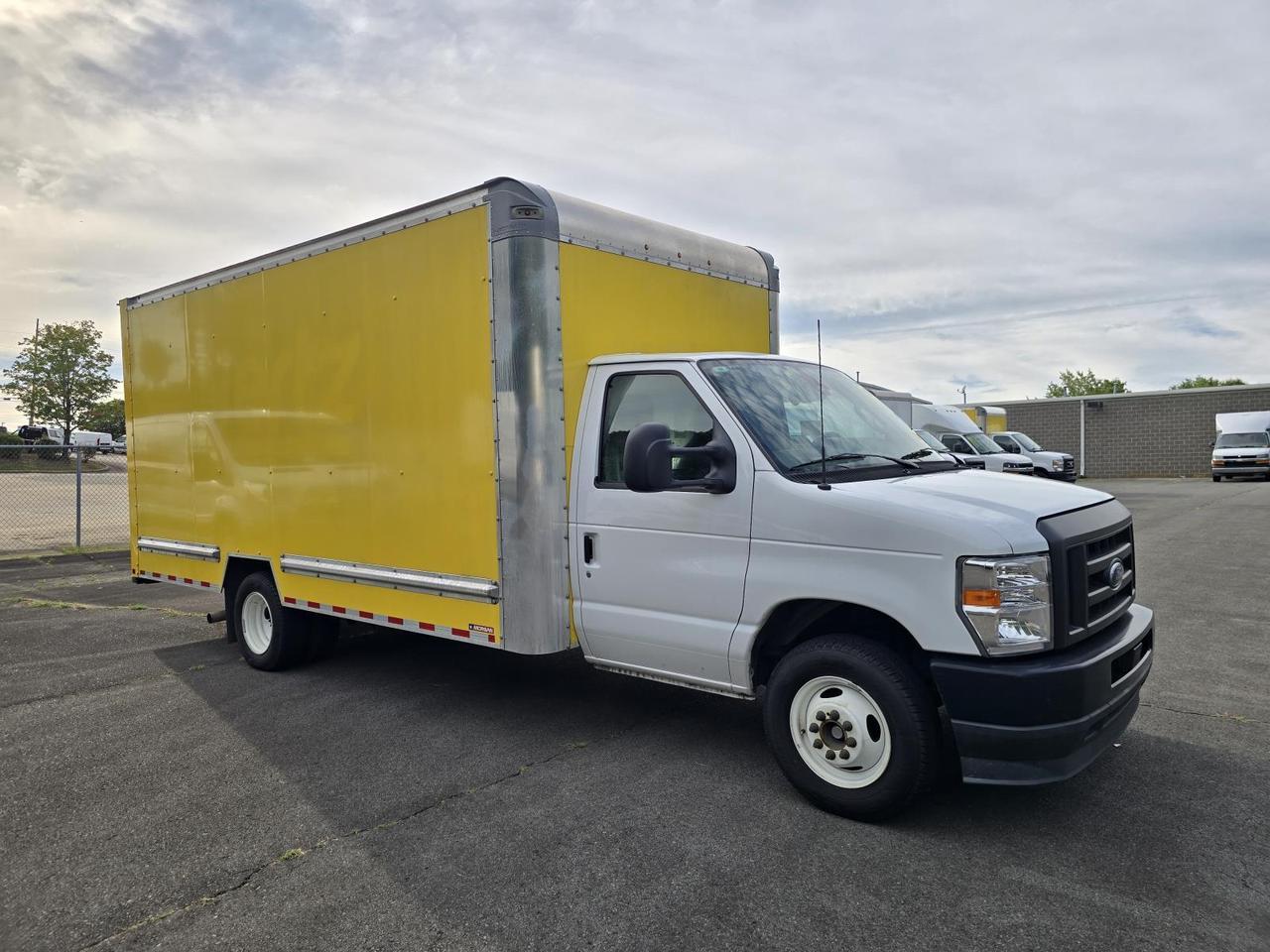 2024 Ford E-Series Cutaway E-350 DRW 16FT Box W/Roll-Up Door and Pull-Out Ramp Concord NC