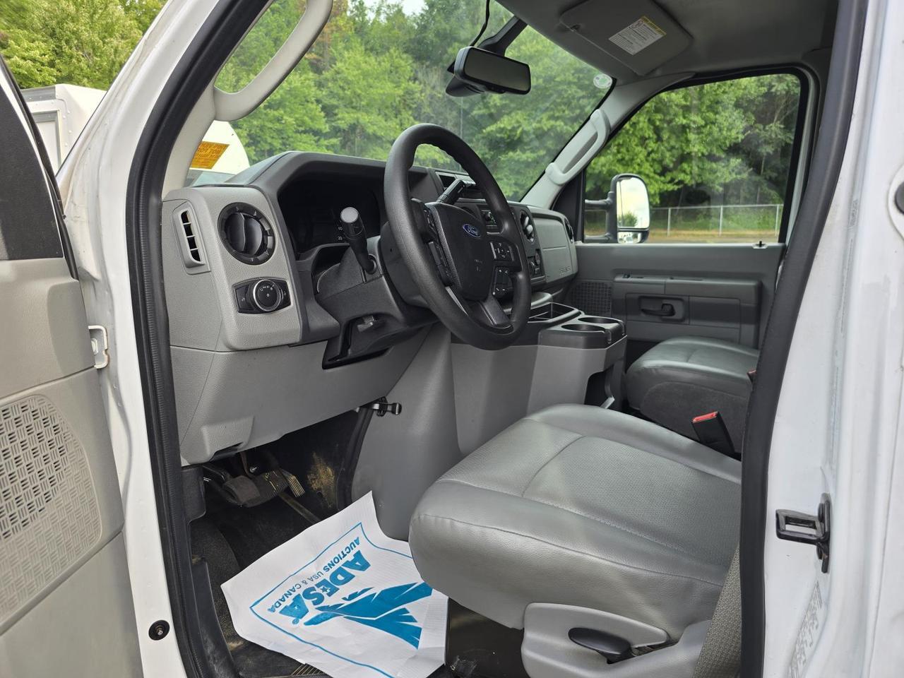 2024 Ford E-Series Cutaway E-350 DRW 16FT Box W/Roll-Up Door and Pull-Out Ramp Concord NC
