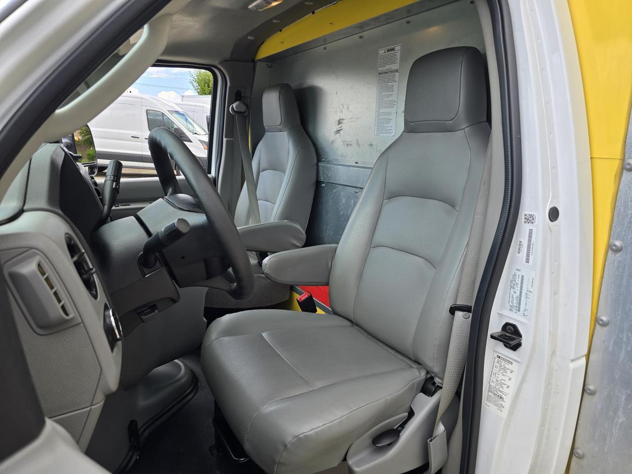 2024 Ford E-Series Cutaway E-350 DRW 16FT Box W/Roll-Up Door and Pull-Out Ramp Concord NC