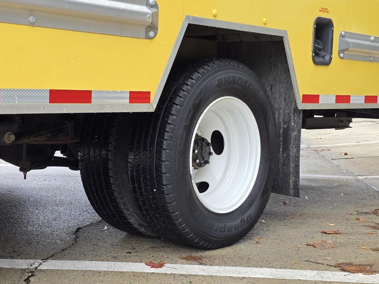 2024 Ford E-Series Cutaway E-350 DRW 16FT Box W/Roll-Up Door and Pull-Out Ramp Concord NC