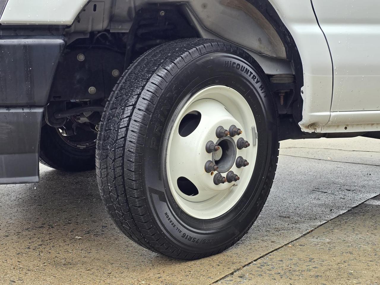 2024 Ford E-Series Cutaway E-350 DRW 16FT Box W/Roll-Up Door and Pull-Out Ramp Concord NC