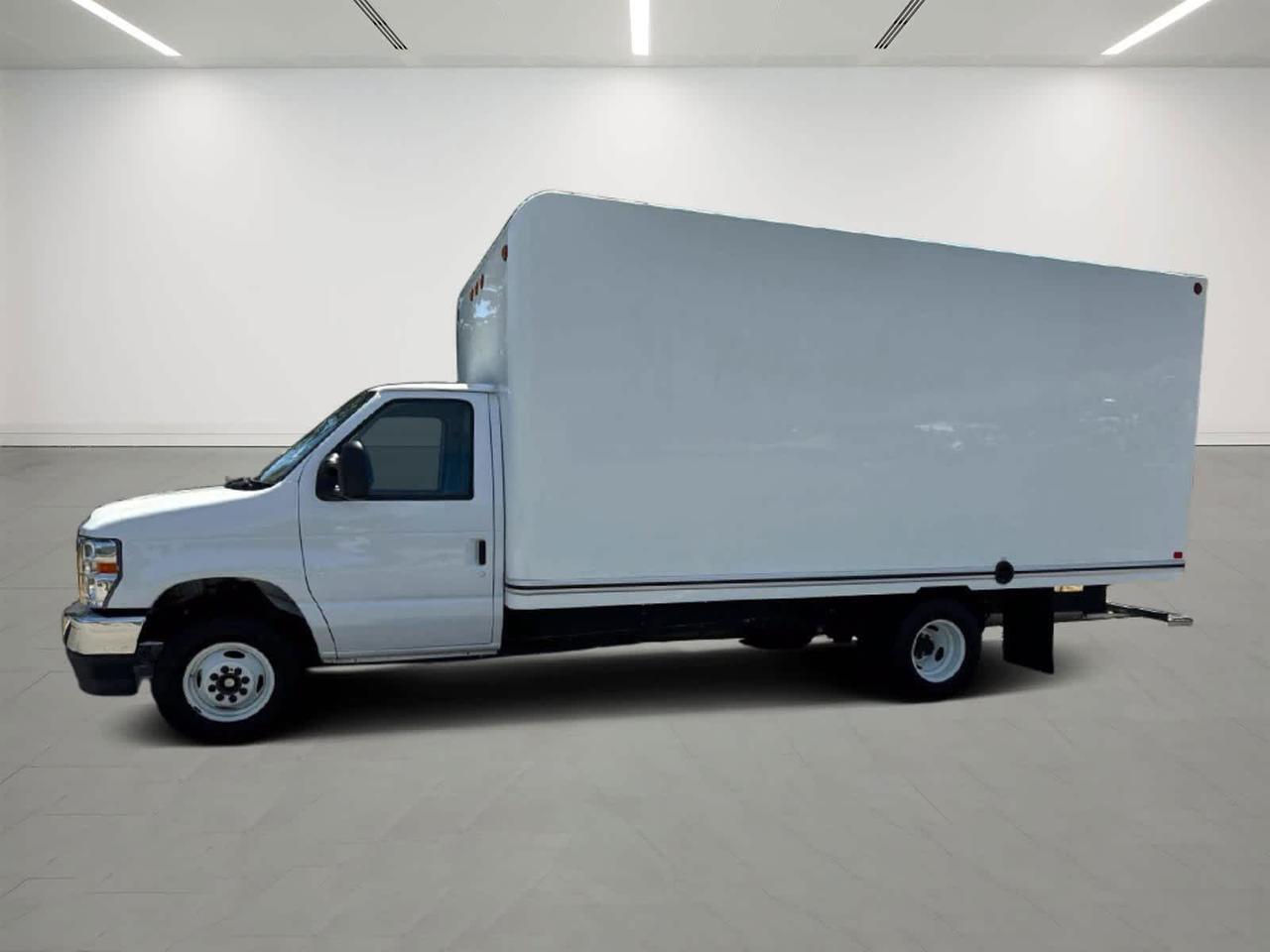 2024 Ford E-Series Cutaway Plymouth MA