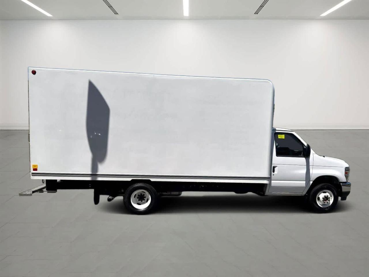 2024 Ford E-Series Cutaway Plymouth MA